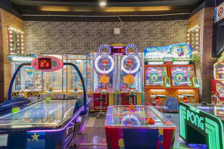 Funworld – Tenth Avenue Bandung