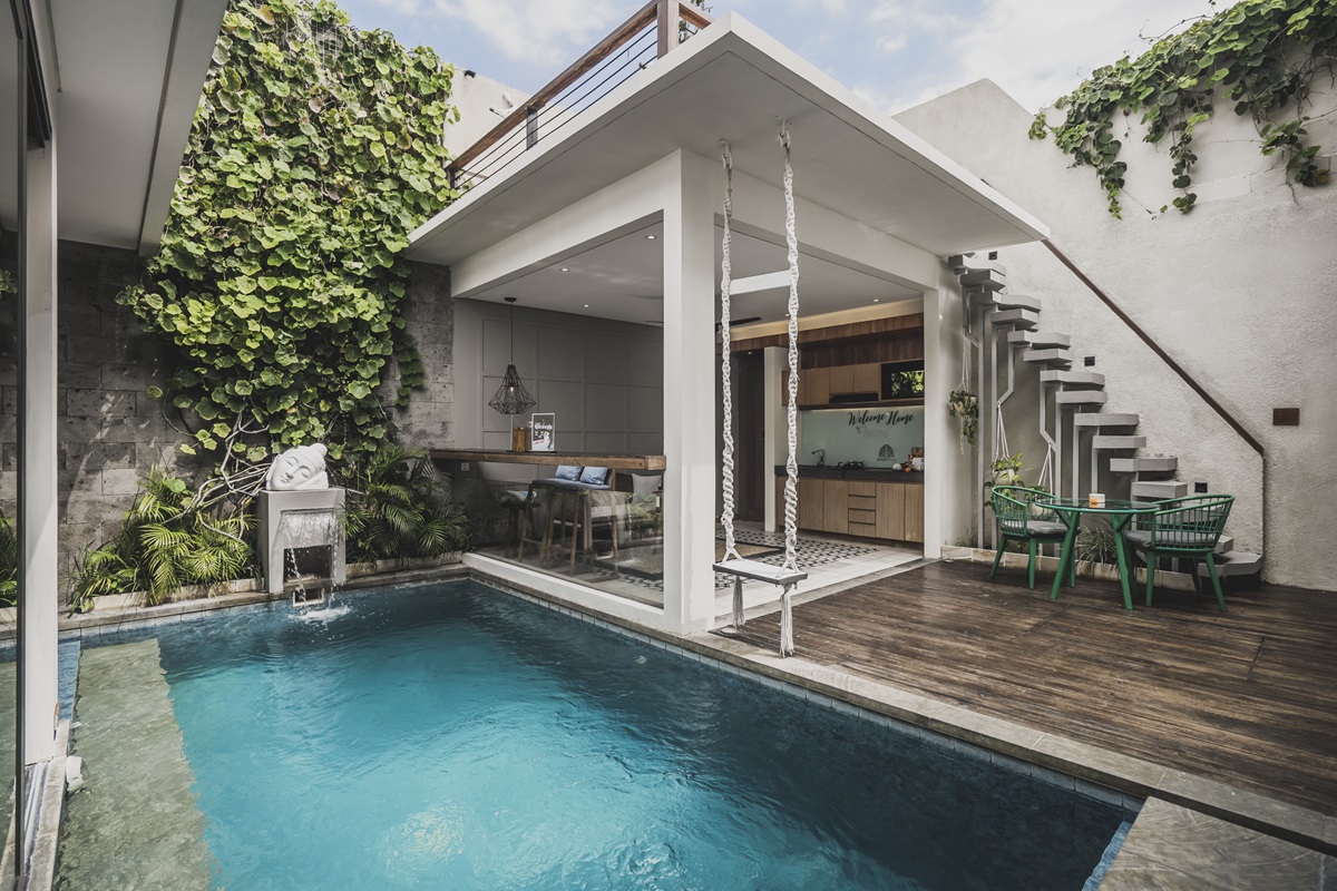 Enchanting_Seminyak_Hideaway_Romantic_Staycation_at_Ayona_Villa