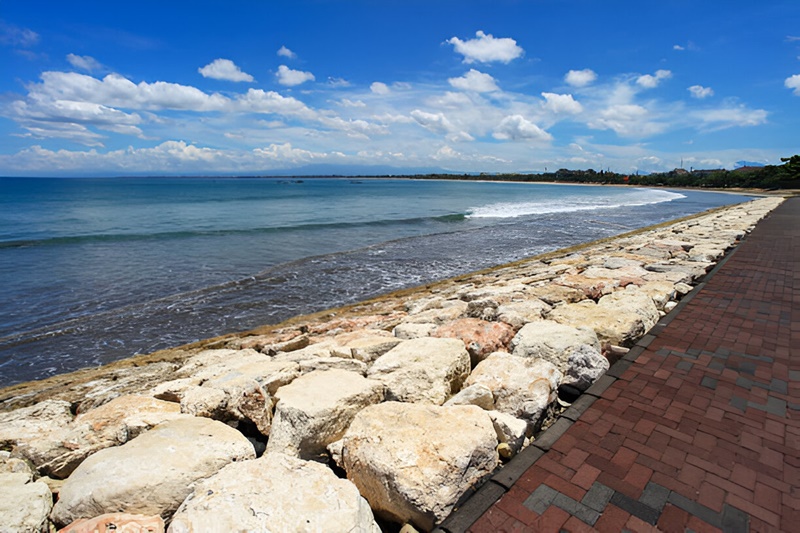 New Breakwater Project Set to Conserve Kuta Beach Tourism Area