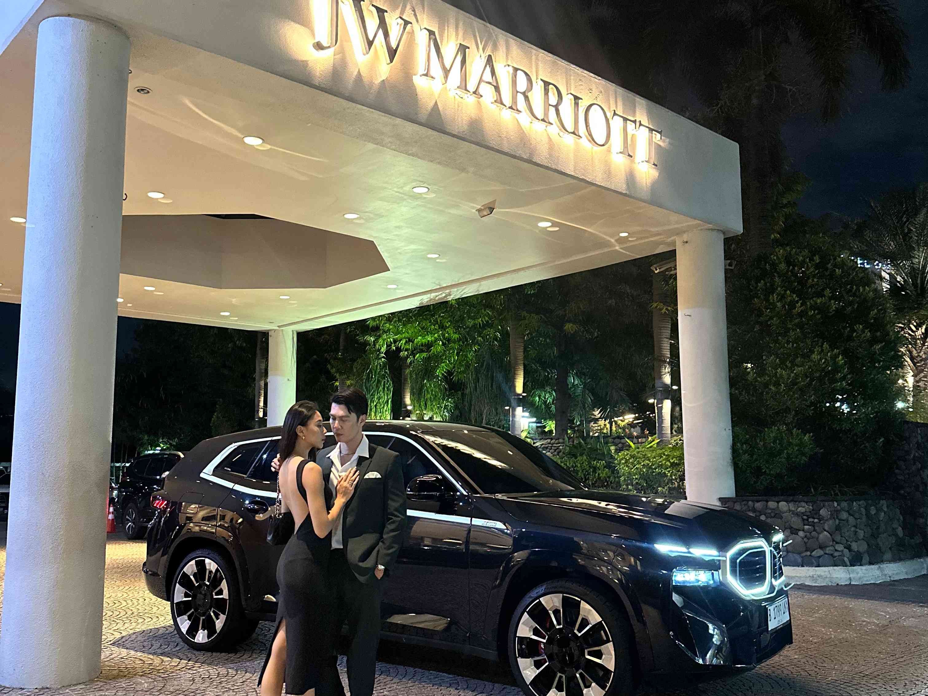 Romantic Dinner with Exclusive Chauffeur Service at JW Marriott Surabaya, Presented in Collaboration with BMW Eurokars