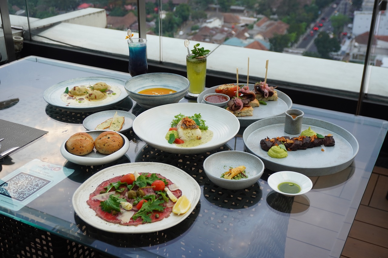 The 18th Restaurant and Lounge's New Menu