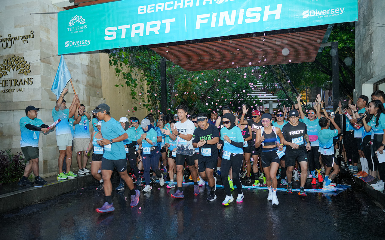 The Trans Resort Bali’s 10th Anniversary Sparkles with Beachathon Success