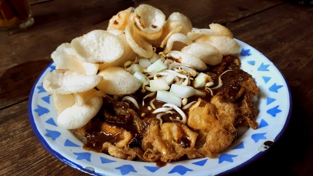 Surabaya’s Best Places to Eat Tahu Tek
