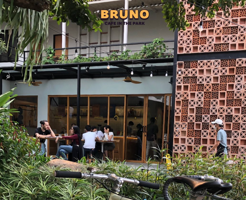 BRUNO Cafe in the Park