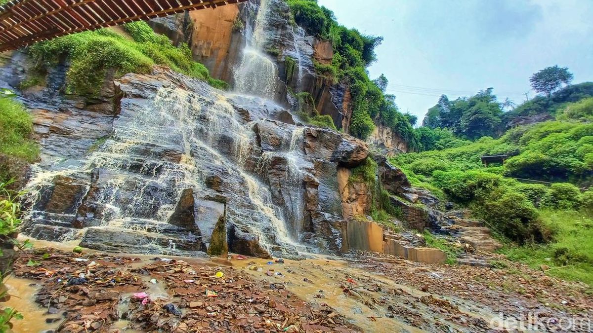 Curug Batu Templek