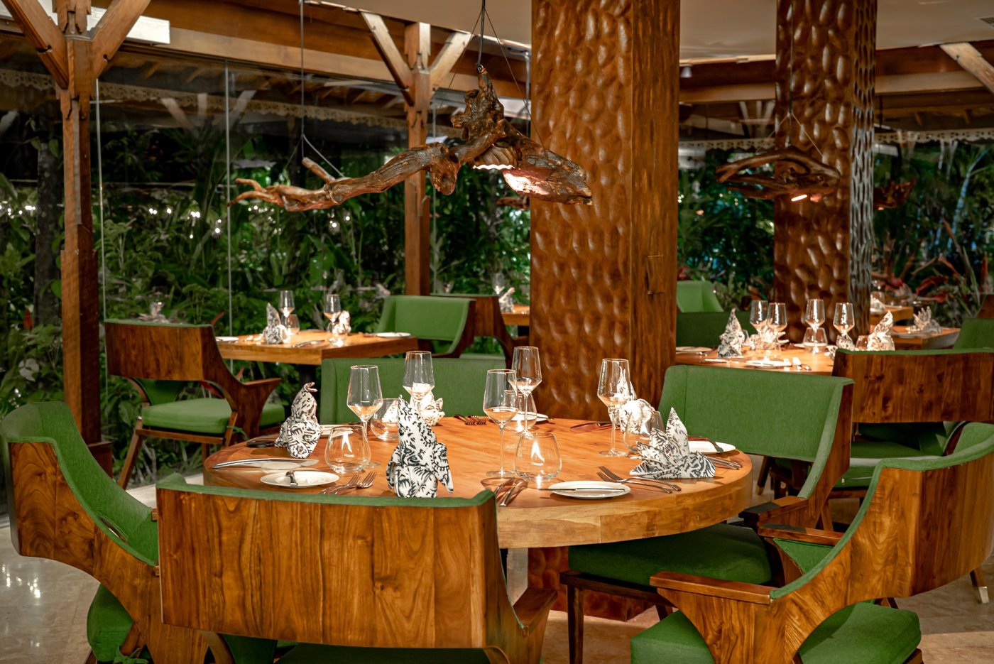 Dining Interior of Mozaic Restaurant
