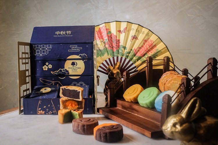 Sheraton Surabaya Presents an Enchanting Premium Baked Mooncake Collection  to Celebrates the Joy of Mid-Autumn Festival