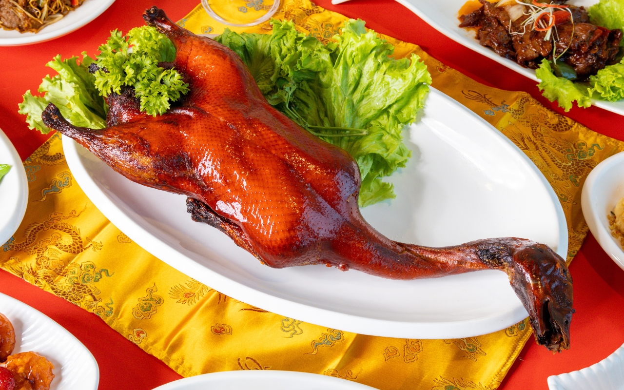 DoubleTree Jakarta Diponegoro Lunar New Year Signature The Duck King Roasted Duck