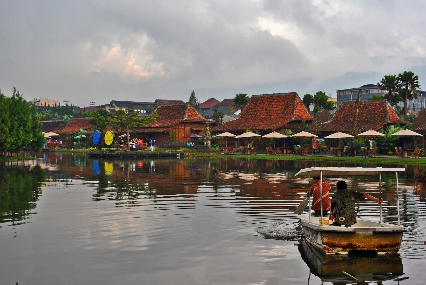 Floating Market