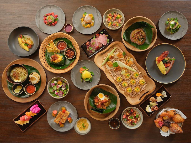 Gastronomy Oasis Sunday Brunch at Rumari, Raffles Bali