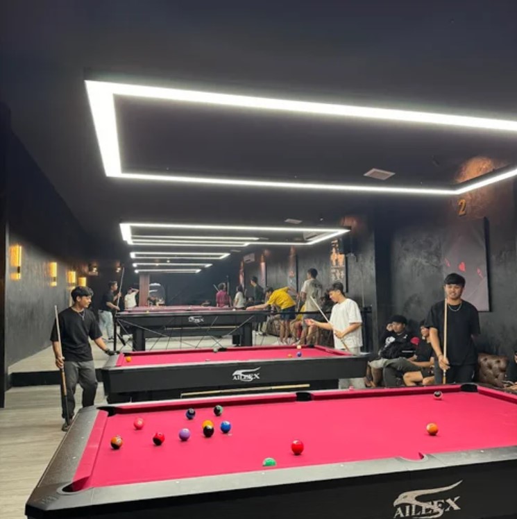 HELIUM Bali Best Billiard Cafes