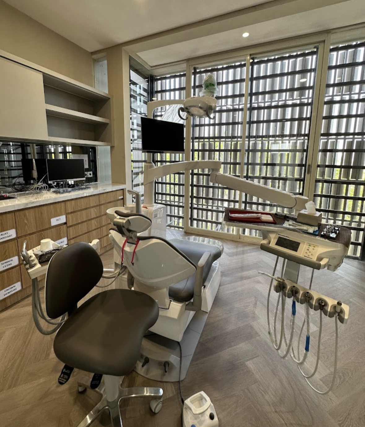 Ezmo Dental Aesthetic Clinic