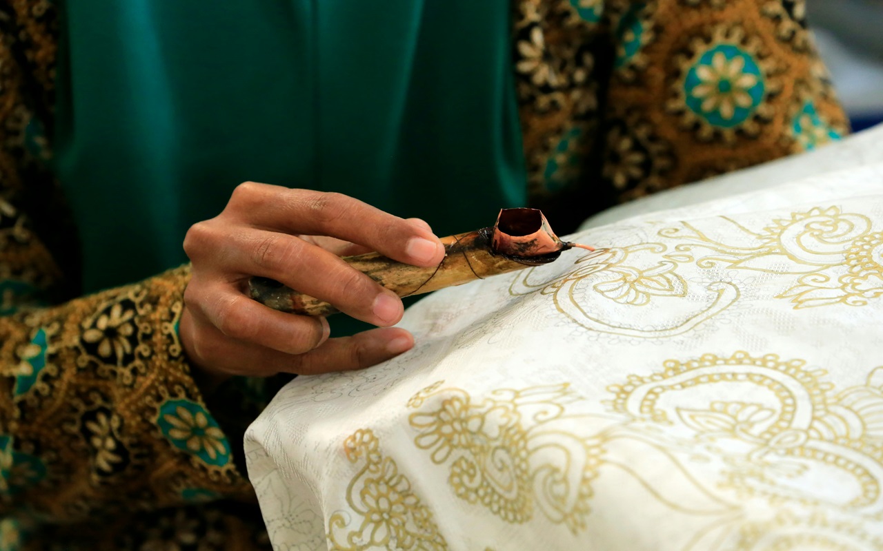 Batik making