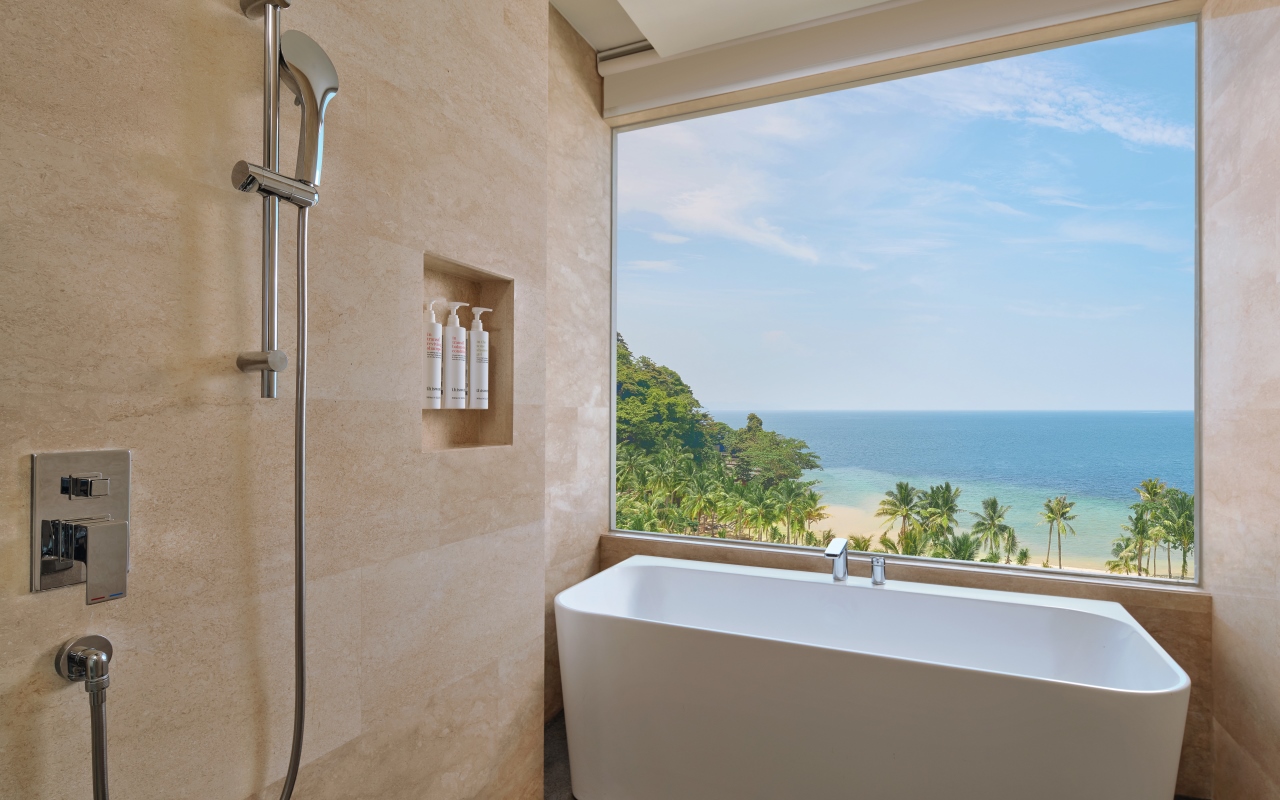 Lampung Marriott Resort & Spa Deluxe Bathtub