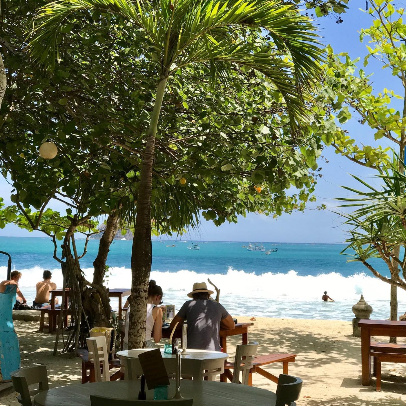 Laut Biru Lombok Best Restaurants and Bars