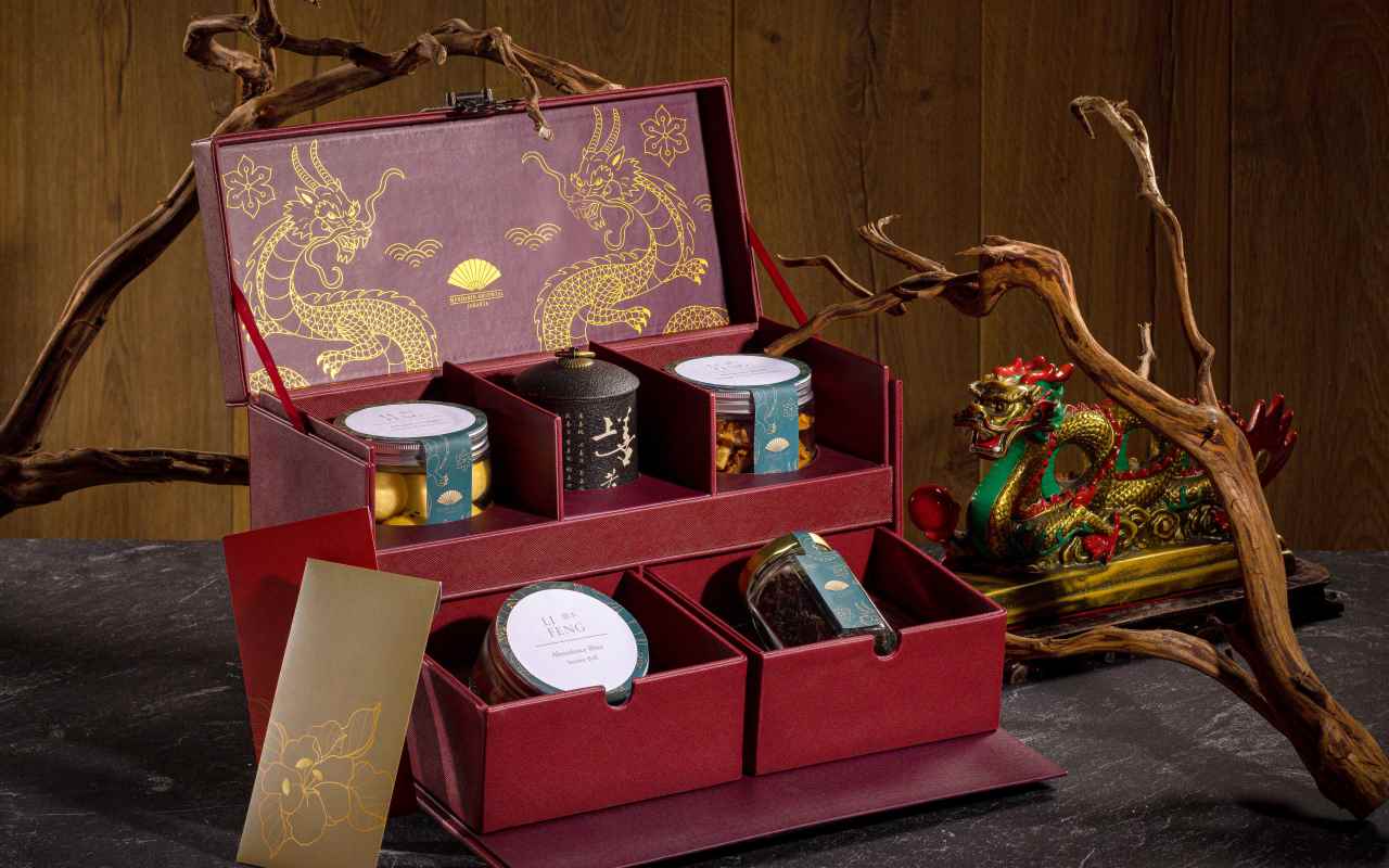 Mandarin Oriental Jakarta The Royal Hampers