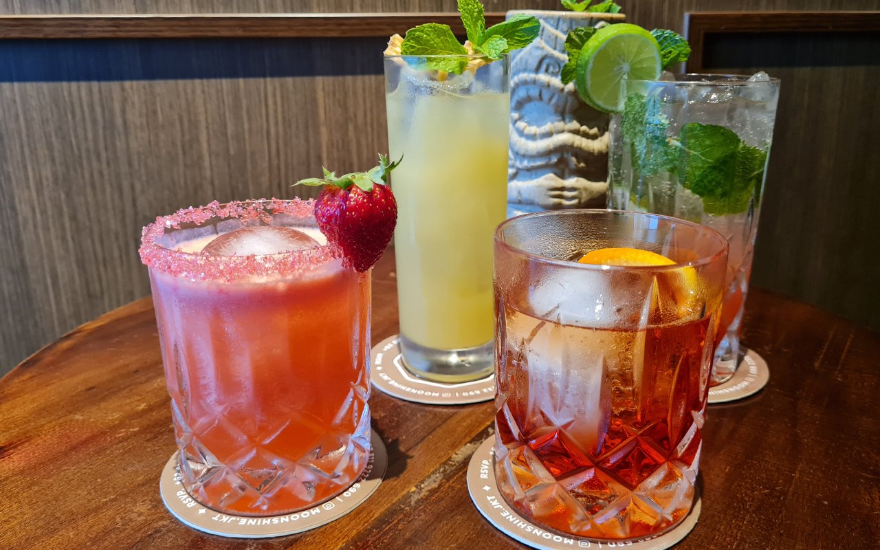 Cocktails and Mocktails