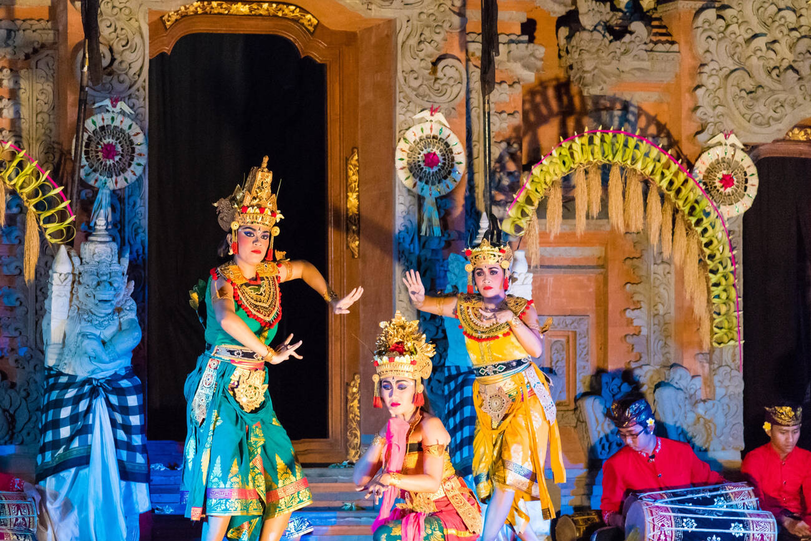 Puri Saren Ubud Bali Best Places to Enjoy Balinese Dances