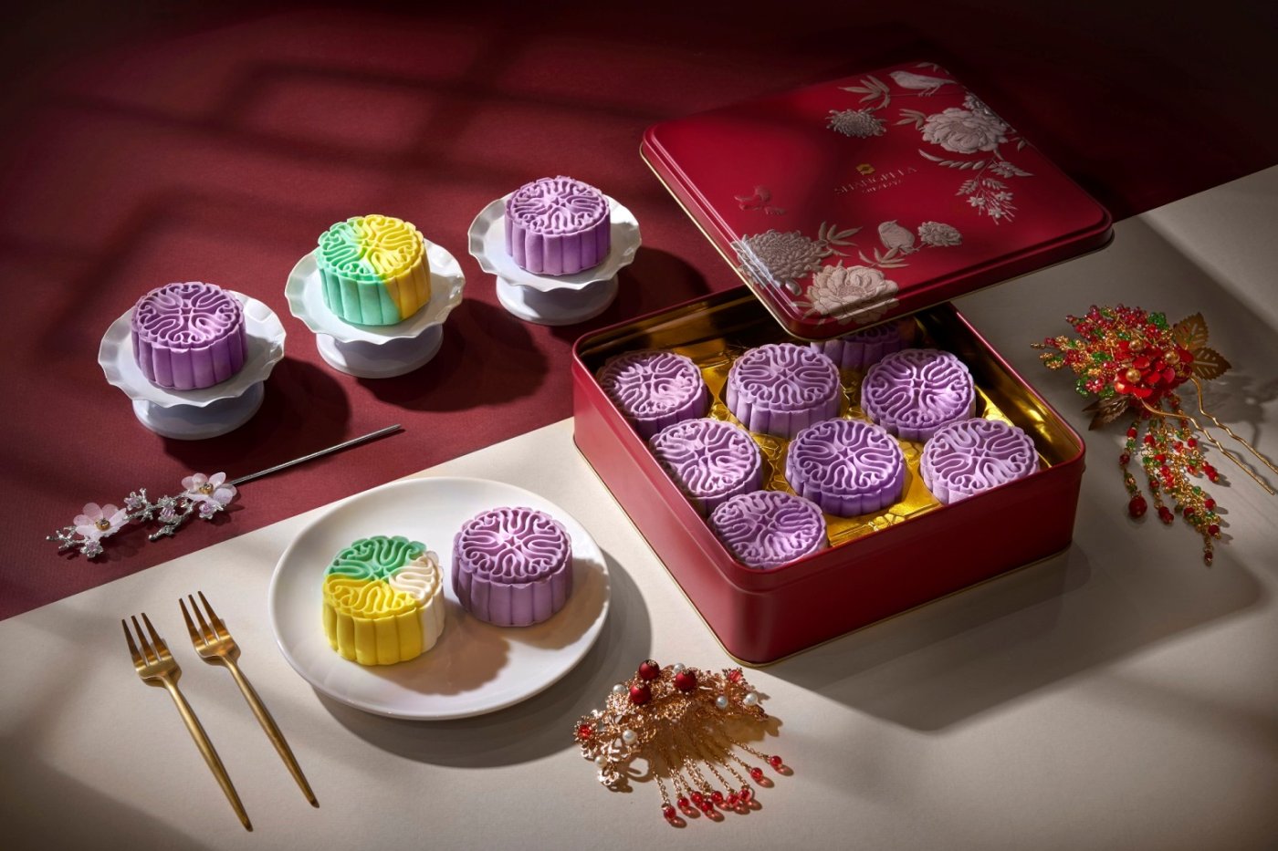 Celebrate The Mid-Autumn Festival With JW Marriott Hotel Surabaya's  Mooncakes Selection - Epicure Vietnam