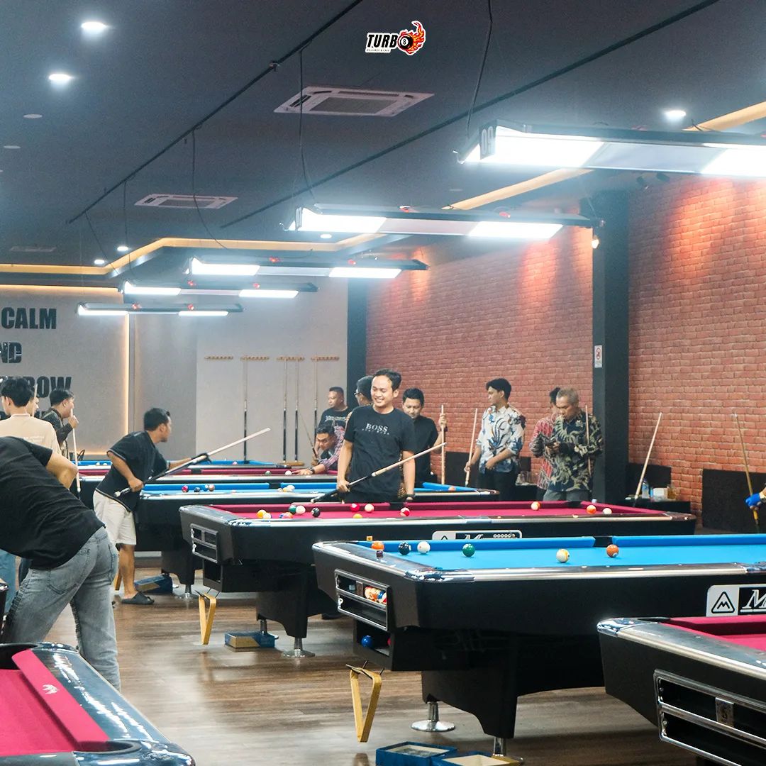 Turbo Billiards and Cafe