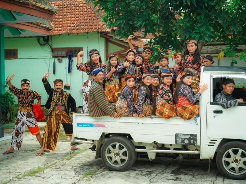 Jaranan dance in modern era