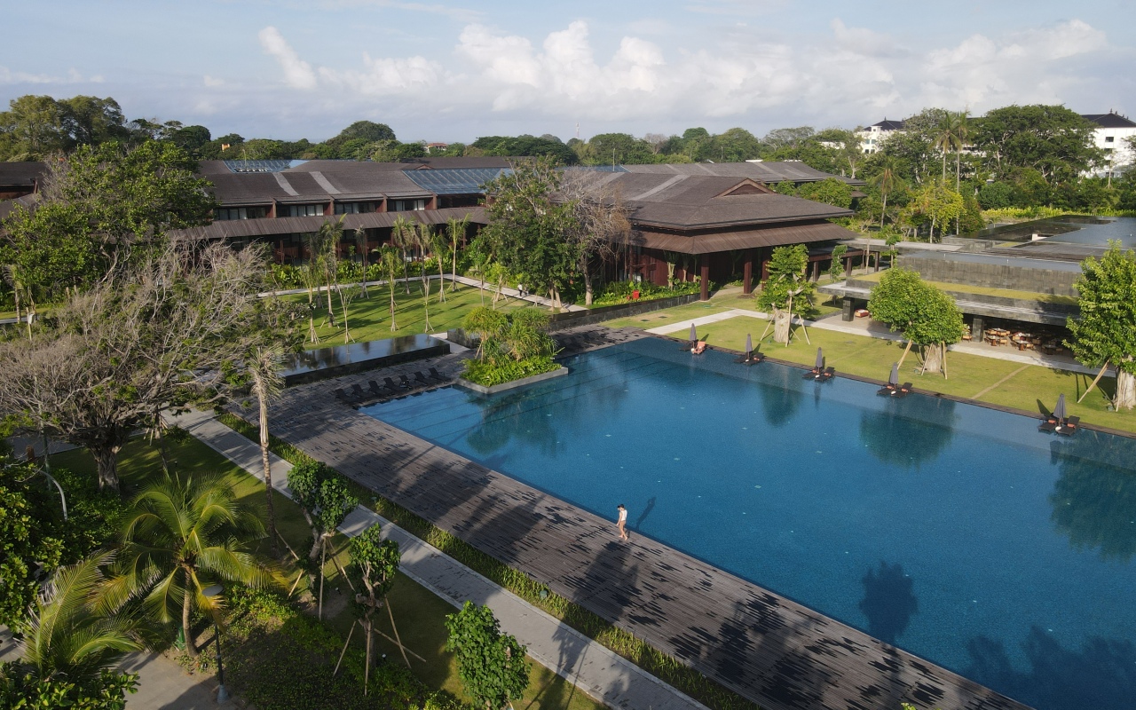 The Meru Sanur Pool