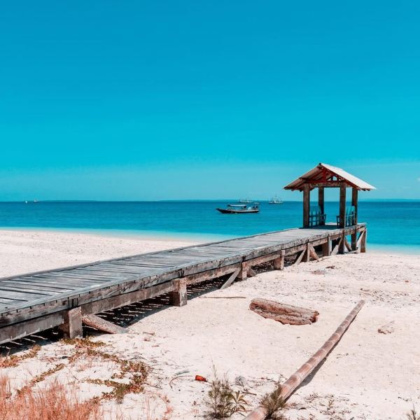 The View in Gili Labak