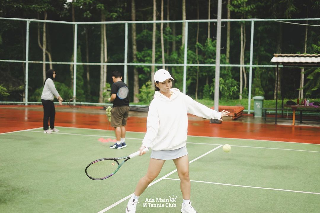 Ada Main tennis club