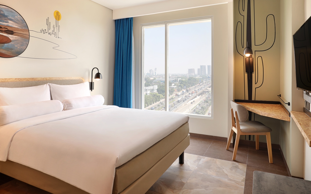 iBis Styles Jakarta Simatupang Superior Queen Bed