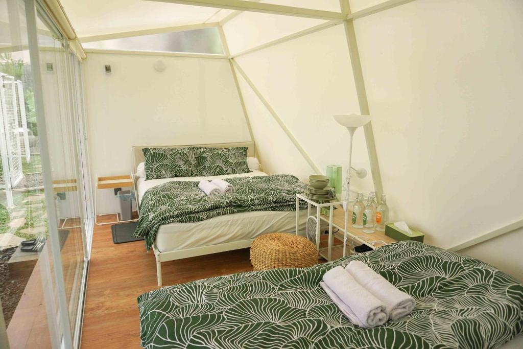 over easy glamping site