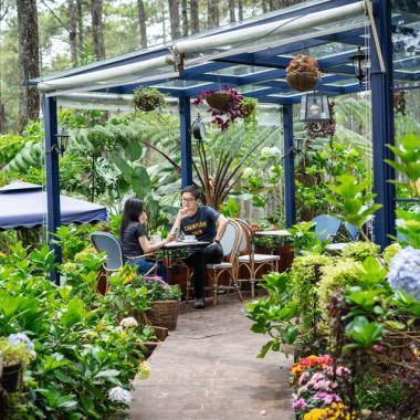 Best Flower-Themed Cafes in Bandung