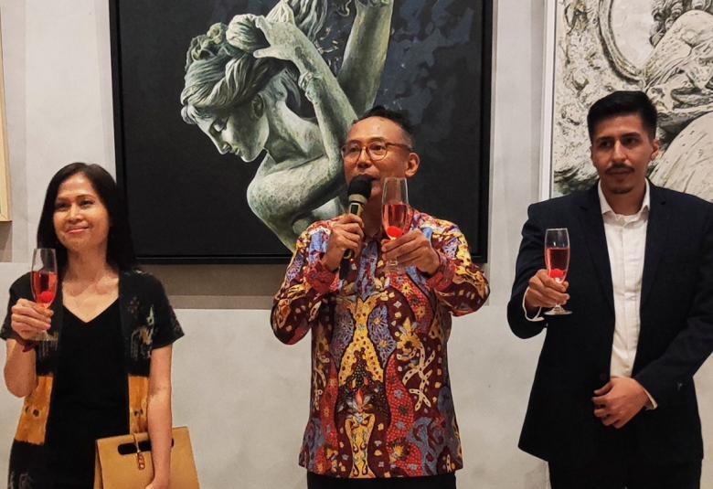 ARTOTEL Suites Mangkuluhur - Jakarta Presents Solo Art Exhibition "Silence of the Renaissance" by Bill Mohdor