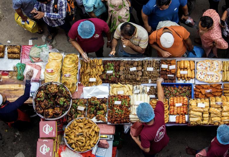 Best Spots for Traditional Snacks in Surabaya. IMG Credit: Pexels