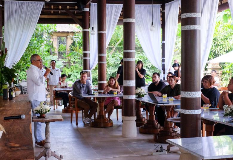 Arak Bali, Unveiling the Spirit of Bali: A Discussion of Tradition and Taste at COMO Uma Ubud