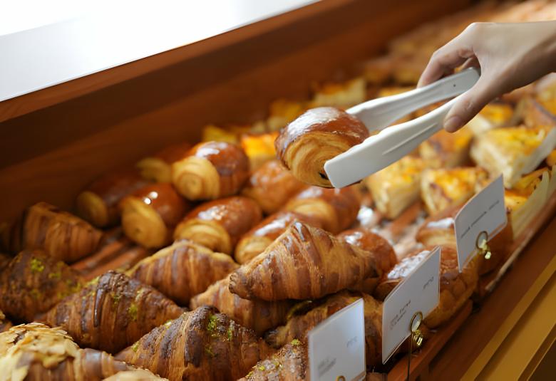 Bali's Best Pastries and Bakeries: Where to Indulge in Delicious Baked Goods