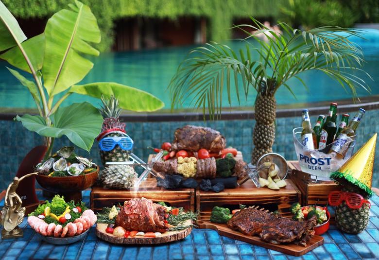 Holiday Season with Tropical Cheer and Festive Feasts at Aloft Bali Kuta at Beachwalk