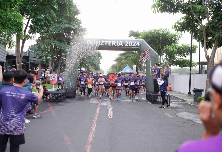 Whiz Luxe Hotel Spazio Surabaya Celebrates 1st Anniversary with WHIZTERIA – Fun Run 5K & 10K