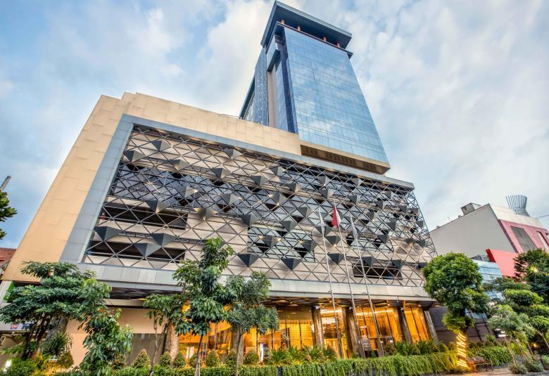 Grand Dafam SIgnature Surabaya Undergoes Rebranding to Become MORAZEN Hotel Surabaya