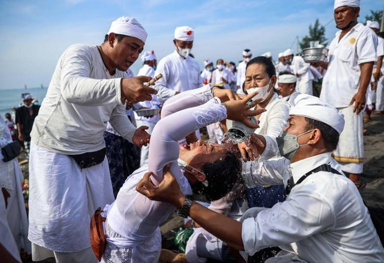 Unlocking the Mysteries of Kerauhan: The Sacred Trance Ritual of Bali