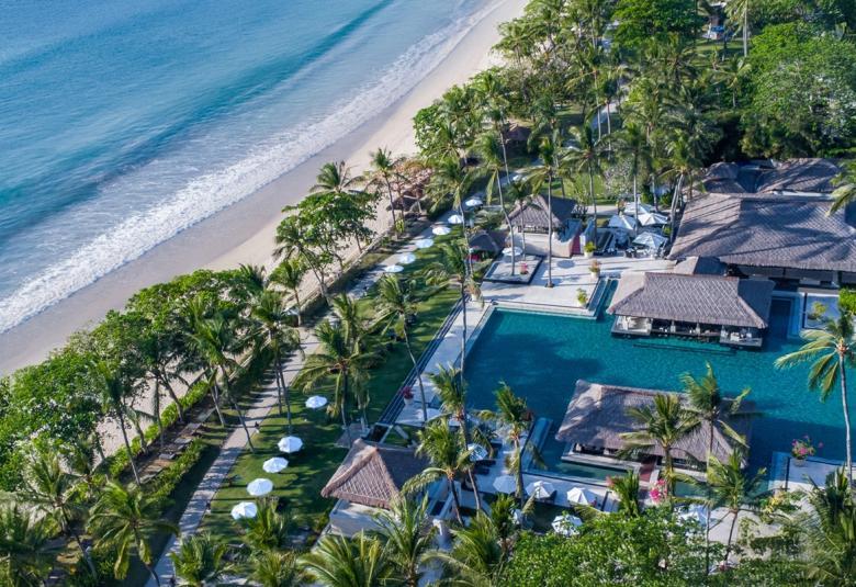 Festive Getaways in InterContinental Bali Resort, Unveils Immersive 'Magical Wonders of the World'