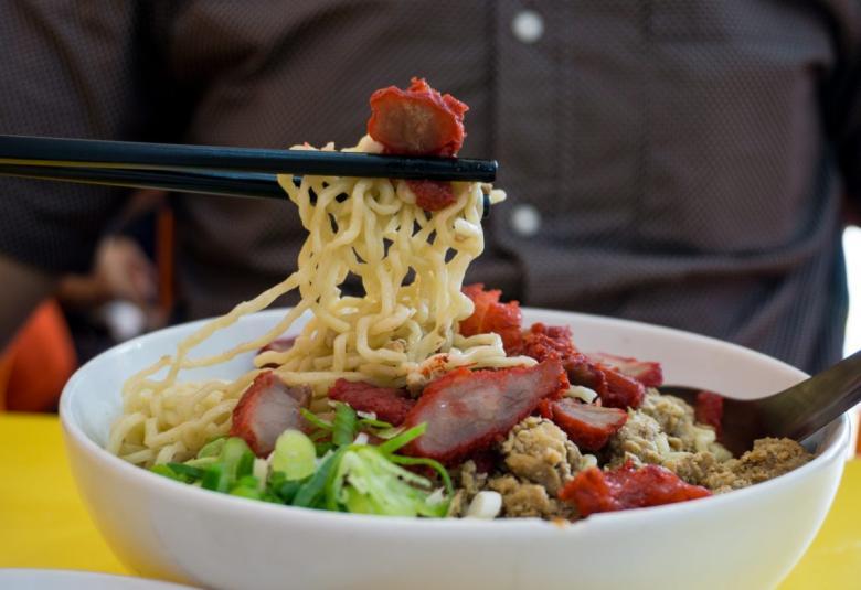 Best Ujung Pandang Noodles in Surabaya