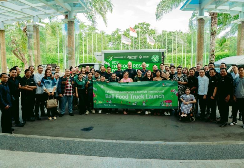 Marriott_Business_Council_Indonesia_Launches_Another_New_Food_Truck_to_Support_Scholars_of_Sustenance_(SOS)_Indonesias_Food_Resque_Mission_in_Bali