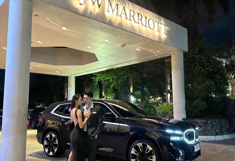 Romantic Dinner with Exclusive Chauffeur Service at JW Marriott Surabaya, Presented in Collaboration with BMW Eurokars