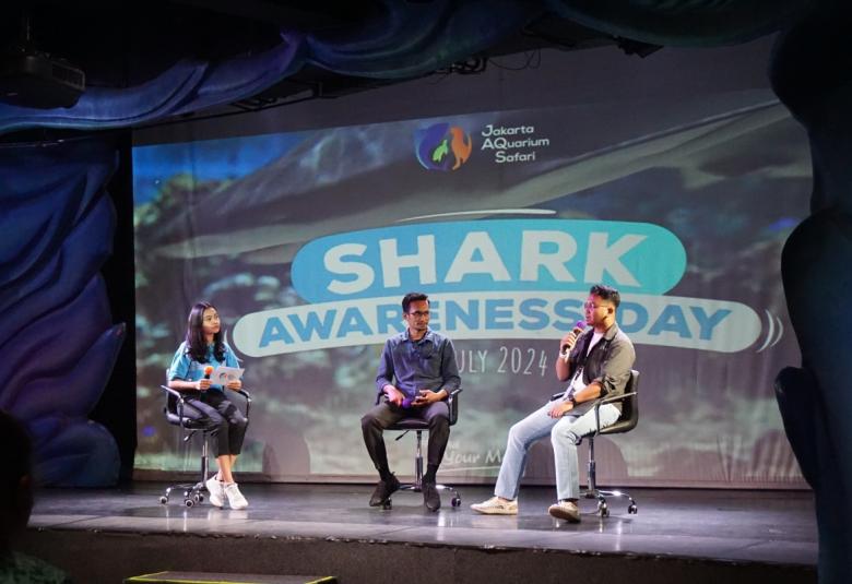 Jakarta Aquarium & Safari (JAQS) Celebrates Shark Awareness Day