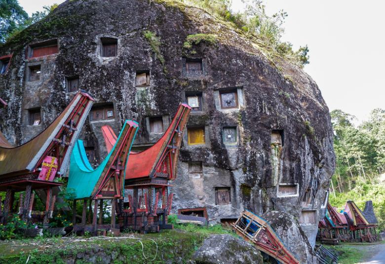 Discovering the Best of South Sulawesi: Exploring Toraja and Makassar