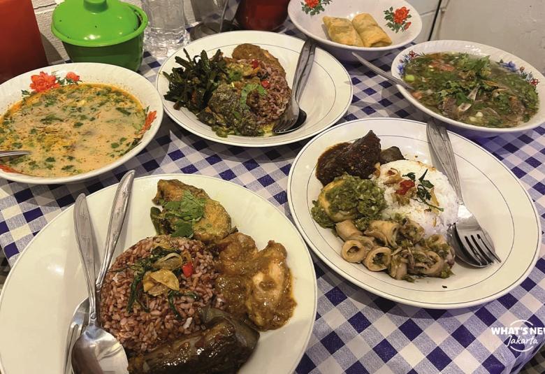 Warung Pak Chandra Serves Indonesian-Thai Delights on the Plate