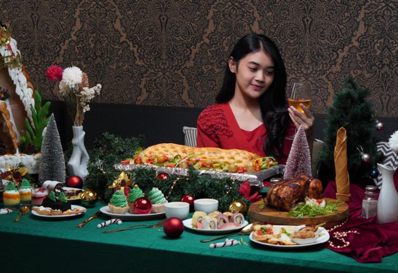 Java Paragon Hotel Introduces a 60s Atmosphere for Christmas and New Year Celebration 2024