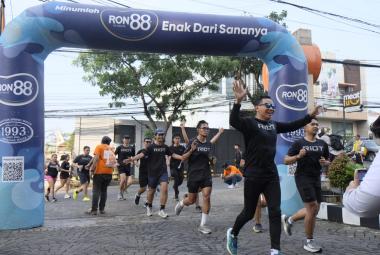 HARRIS Hotels Cluster Bandung Successfully Organizes the Fun Run Event "ROAD TO HARRIS DAY 2023"