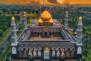 11 Most Beautiful and Magnificent Mosques in Indonesia