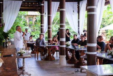 Arak Bali, Unveiling the Spirit of Bali: A Discussion of Tradition and Taste at COMO Uma Ubud